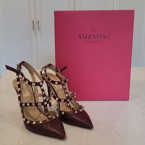 Valentino Garavani Rock Stud in Burgundy